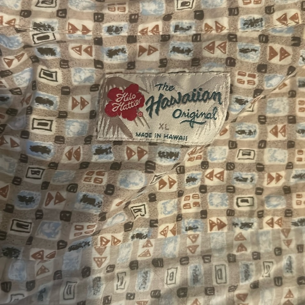 The Hawaiian Original XL Men’s Button Up